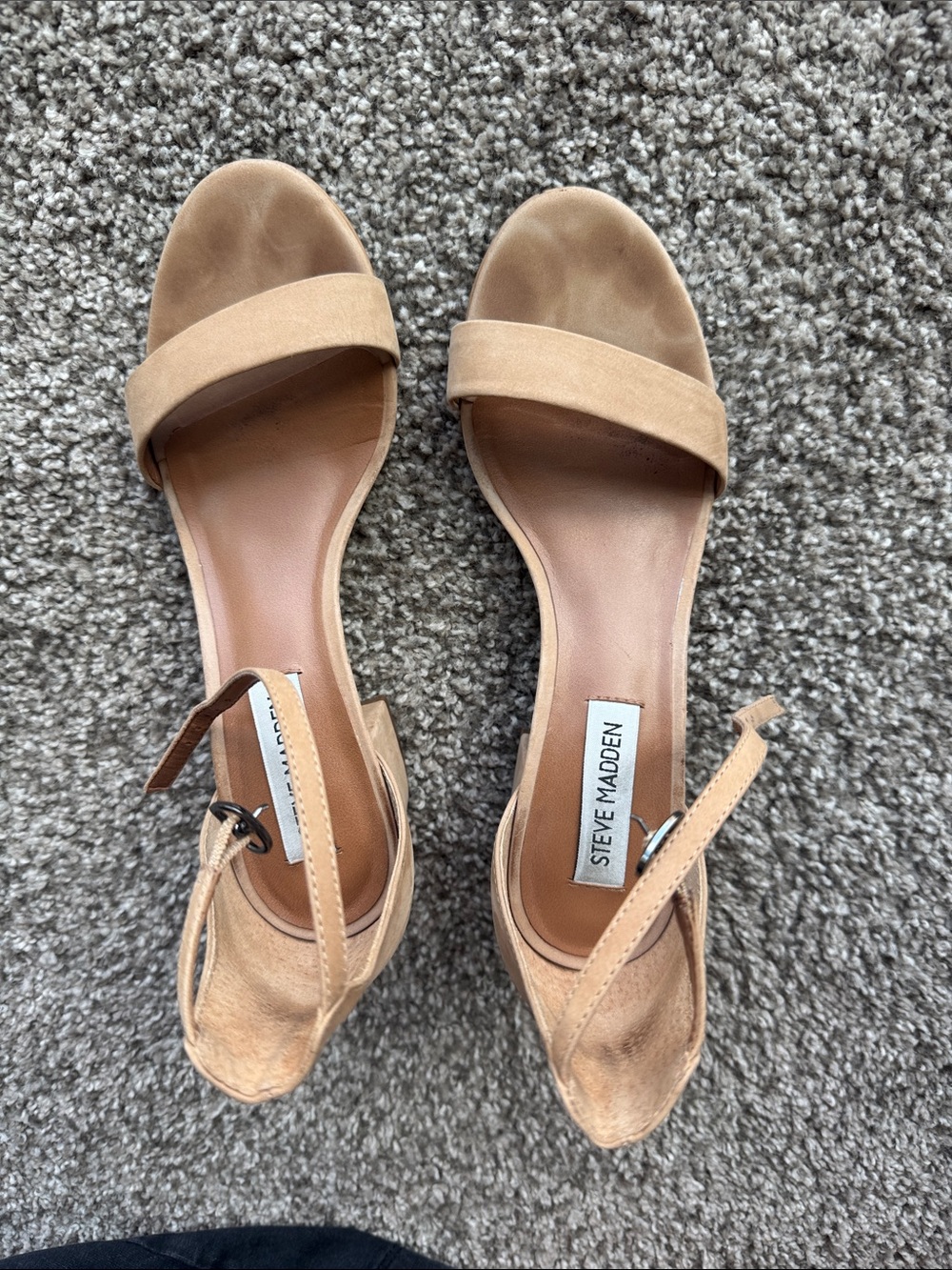 Steve Madden Nude Tan Block Heel Sandals - Picture 1 of 7